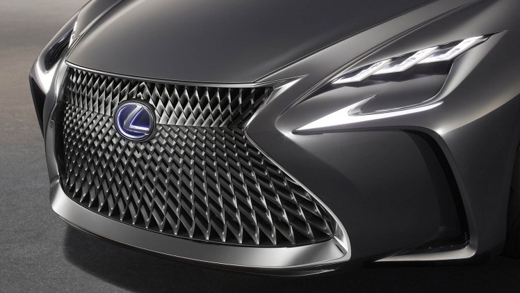 De Lexus LF-FC concept car is de LS-limousine van de toekomst, met het design van een Gran Turismo en vooruitstrevende techniek zoals waterstof, de brandstofcel, CFRP en bediening met handgebaren.