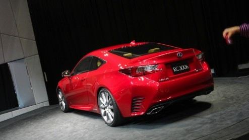 Dat Lexus voornemens is de RC Coup ook als sportieve RC F te gaan bouwen, is eigenlijk geen verrassing. Wel enigszins opmerkelijk is dat de RC F al voor begin januari op de agenda staat.