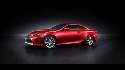Lexus RC is nieuwe cabriolet van Lexus. Deelt genen van GS-serie en nieuwe IS. Eind 2014 in Japan op de markt, Europa volgt later.