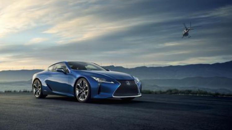 Lexus LC 500 debuteert als LC500h op Autosalon van Geneve met nieuw hybridesysteem.