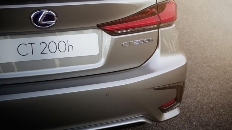 Lexus gaf op de IAA een virtuele persconferentie rondom de vernieuwde NX en CT.