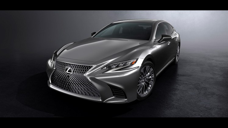 Lexus heeft op de North American International Auto Show het nieuwe vlaggenschip gepresenteerd: de nieuwe generatie LS. De auto slaat een dynamischere weg in, maar comfort blijft belangrijk.