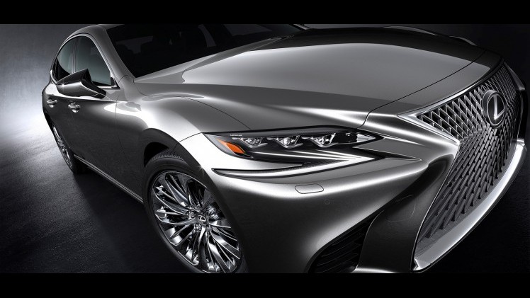 Lexus heeft op de North American International Auto Show het nieuwe vlaggenschip gepresenteerd: de nieuwe generatie LS. De auto slaat een dynamischere weg in, maar comfort blijft belangrijk.