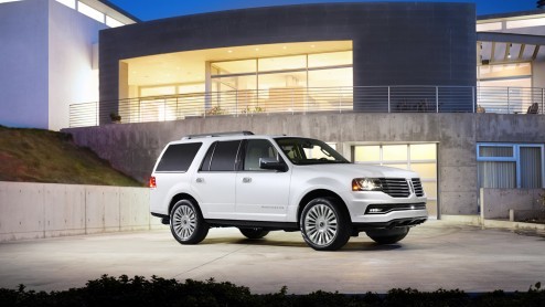 De Lincoln Navigator heeft altijd al in de schaduw gestaan van de Cadillac Escalade. Aangezien Cadillac met een gloednieuwe Escalade komt, kan Lincoln natuurlijk niet achterblijven.