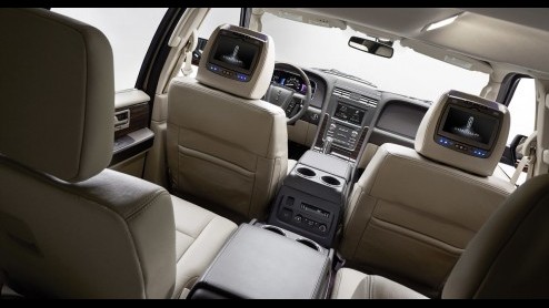De Lincoln Navigator heeft altijd al in de schaduw gestaan van de Cadillac Escalade. Aangezien Cadillac met een gloednieuwe Escalade komt, kan Lincoln natuurlijk niet achterblijven.