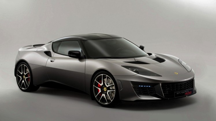 Lotus lanceert in Genve de Evora 400. Van buiten lijkt het misschien op een lichte facelift, maar onderhuids is er een hoop nieuw.