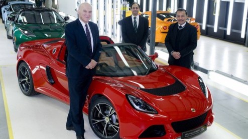 Lotus heeft van de Britse overheid een bedrag van 10,44 miljoen pond ontvangen, bedoeld voor het creren van in totaal 313 nieuwe fulltime banen en de ontwikkeling van nieuwe producten.