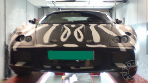 Eindelijk is Lotus weer bezig om een opvolger van de legendarische Esprit op de markt te brengen. De fotos verraden dat de auto al in een vergevorderd stadium is.