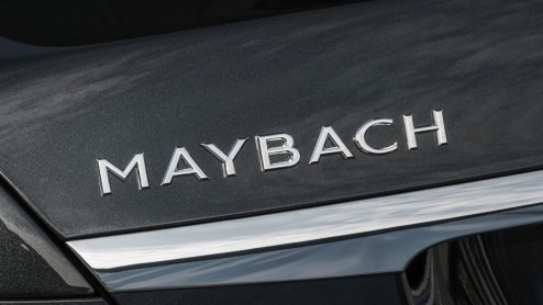 De opvolger van de Maybach-modellen dragen de naam Mercedes-Maybach en de S-Klasse is als eerste verrijkt met extra wielbasis en nog meer comfort, stilte en luxe.