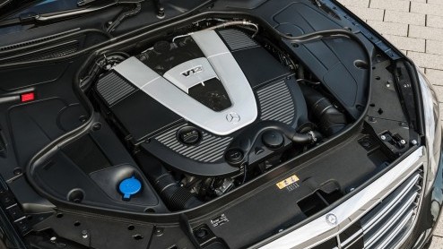 De opvolger van de Maybach-modellen dragen de naam Mercedes-Maybach en de S-Klasse is als eerste verrijkt met extra wielbasis en nog meer comfort, stilte en luxe.
