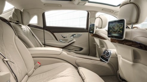 De opvolger van de Maybach-modellen dragen de naam Mercedes-Maybach en de S-Klasse is als eerste verrijkt met extra wielbasis en nog meer comfort, stilte en luxe.