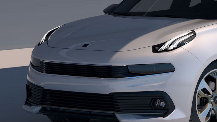 Het jonge Chinese automerk Lynk & Co presenteert haar tweede model: de 03. Naast de eerder onthulde compacte SUV bestaat het modellengamma nu ook uit een coup-achtige sedan.