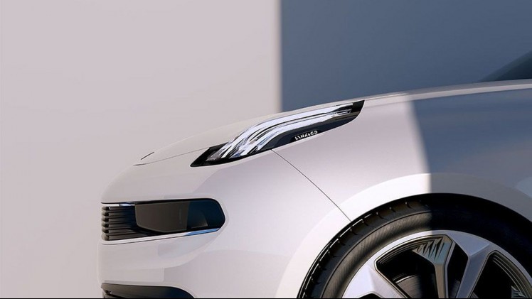 Het jonge Chinese automerk Lynk & Co presenteert haar tweede model: de 03. Naast de eerder onthulde compacte SUV bestaat het modellengamma nu ook uit een coup-achtige sedan.