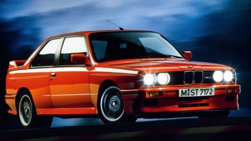 30 jaar, 300.000 auto's en een BMW M3 Coupe - dat zijn de opvallende kenmerken van een bijzonder sportieve verjaardag. Drie decennia na de verschijning van het eerste M-seriemodel heeft BMW nu haar 30