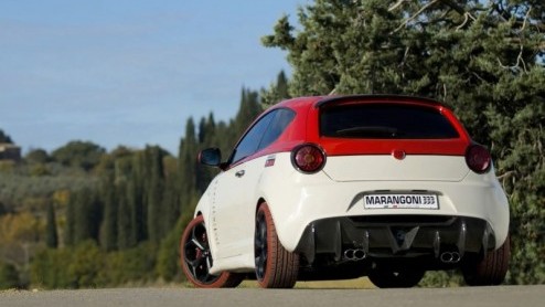 Ook de Alfa MiTo ontkomt niet aan de nodige artistieke interpretaties van tuners. Bandenfabrikant Marangoni ging met Alfa's kleinste aan de slag en dit is het resultaat. Two-tone lak, M430 als naam en