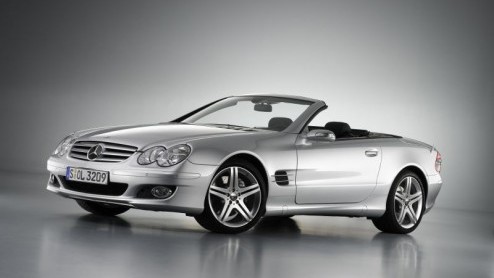 Mercedes heeft speciaal voor de SL een sportpakket ontwikkeld die de auto een bijzondere en exclusieve touch moeten geven.