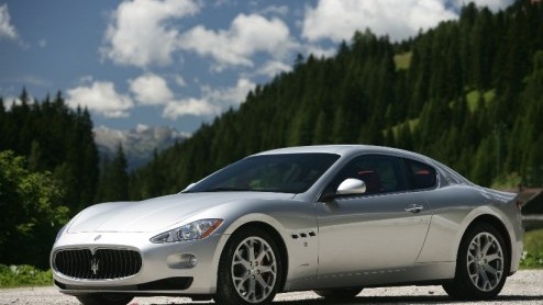 Het zakenblad Quote heeft een Quoto van het jaar 2007 verkiezing georganiseerd. Hoewel de shortlist vooral bestond uit dure bolides als de Aston Martin V8 Vantage Roadster, de Rolls-Royce Drophead Cou
