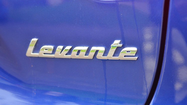 AutoVandaag maakte door middel van een autotest kennis met de Maserati Levante diesel op het Britse platteland.