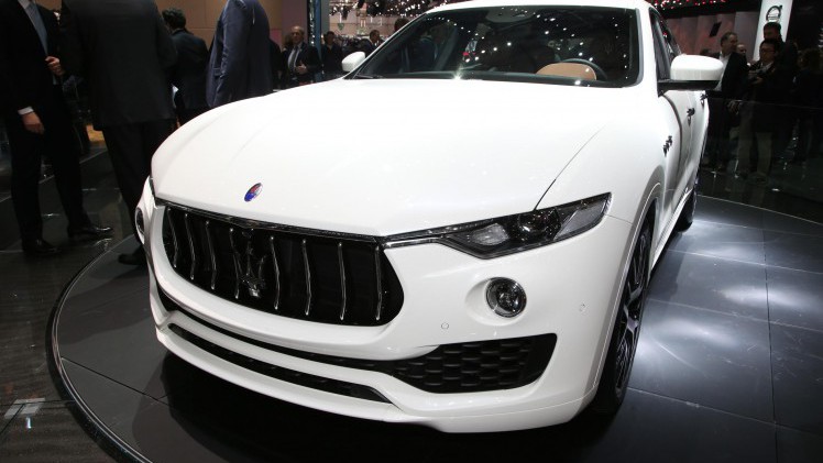 De nieuwe Maserati Levante nader bekeken, live op de Autosalon van Geneve 2016.