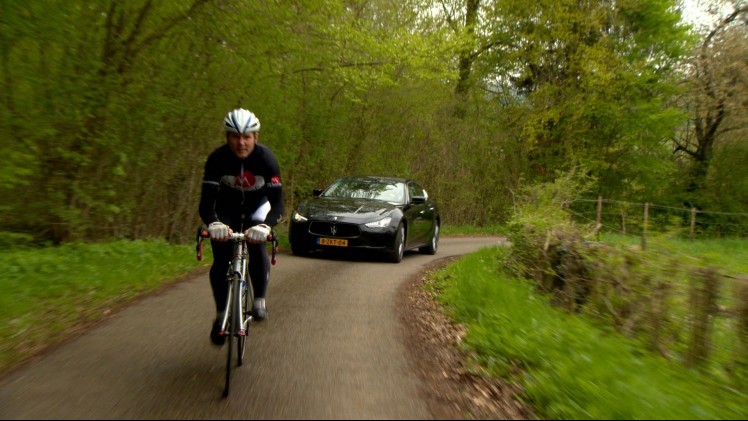 Maserati Cycling sponsort de sportieve fietser in het Verenigd Koninkrijk en Nederland.