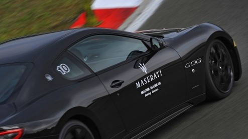 Ook in 2014 gaat Maserati weer rijcursussen organiseren. Zowel Maserati-eigenaren als niet-Maserati-rijders kunnen deelnemen aan Master Maserati, een n- of meerdaagse rijtraining.