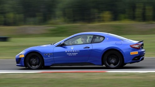 Ook in 2014 gaat Maserati weer rijcursussen organiseren. Zowel Maserati-eigenaren als niet-Maserati-rijders kunnen deelnemen aan Master Maserati, een n- of meerdaagse rijtraining.