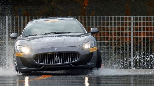 Ook in 2014 gaat Maserati weer rijcursussen organiseren. Zowel Maserati-eigenaren als niet-Maserati-rijders kunnen deelnemen aan Master Maserati, een n- of meerdaagse rijtraining.