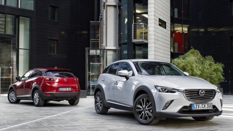 Mazda heeft de vanafprijs van de CX-3 vandaag bekendgemaakt. De kleine crossover gaat minimaal 20.990 euro kosten.