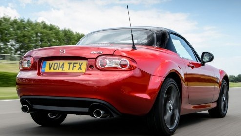 De Mazda MX-5 blaast dit jaar 25 kaarsjes uit. Reden voor de fabrikant om eens flink uit te pakken. Tijdens het Goodwood Festival of Speed presenteert Mazda de MX-5 25th Anniversary Edition.