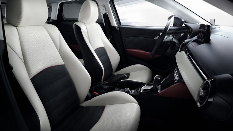 Op de Autosalon van Genve heeft Mazda de subtiel gefacelifte versies van de Mazda2 en CX-3 onthuld.