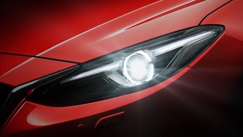 Mazda heeft op Createc Japan, een toonaangevende beurs voor IT en elektronica, een nieuwe autonoom werkend systeem voor lichtcontrole gepresenteerd op basis van adaptieve LED-techniek.