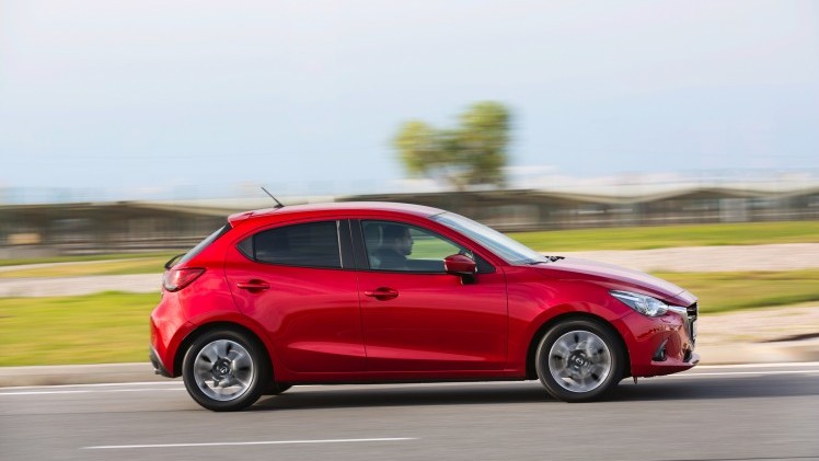 De nieuwe Mazda2 stuurt nog leuker dan zijn voorganger, maar is ook een stuk serieuzer geworden. Een rijtest.
