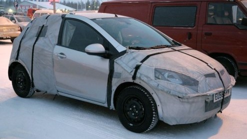 De Mazda2 is alweer sinds 2002 op de markt en heeft het in Europa nooit slecht gedaan. Wel is het weer tijd voor een opvolger en Mazda is hard bezig om deze binnen niet al te lange tijd te presenteren