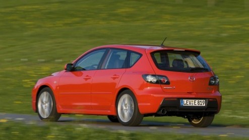 De Mazda3 MPS neemt het op tegen concurrenten als de Volkswagen Golf GTI, de Opel Astra OPC en de Ford Focus ST. De keuze in hot hatches is tegenwoordig reuze. Bijna elke fabrikant biedt wel een hoogp