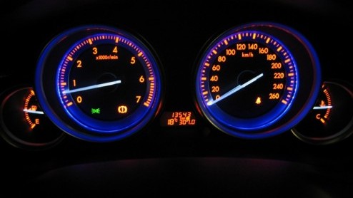 Mazda introduceerde eind vorig jaar de nieuwe '6', een verfrissende strijdkracht in het druk bezochte zakensegment. Met het er op loslaten van de nieuwe Zoom-Zoom filosofie is de Japanner een markante