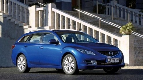 Fabrikanten downsizen er tegenwoordig maar op los. Mazda pakt het echter anders aan en komt met een nieuwe, grotere 2.2 dieselmotor voor de Mazda6, die in de meeste landen de 2.0 liter vervangt. Behal