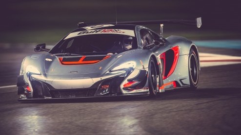 McLaren GT is klaar met de ontwikkeling van de 650S GT3, de raceversie van de McLaren 650S. Tijdens de Gulf 12 Hour, een endurancerace op het Yas Marina circuit in Abu Dhabi werden de laatste puntjes