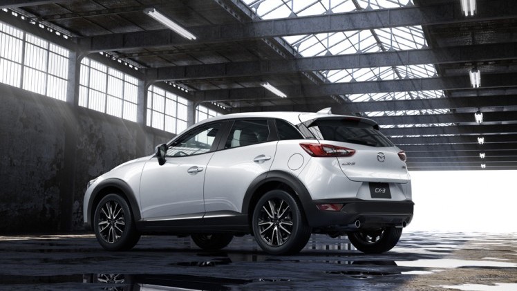 Mazda gaat de nieuwe CX-3 leveren met meerdere 1.5 liter SkyActiv-motoren, maar ook met een 2.0 liter variant.