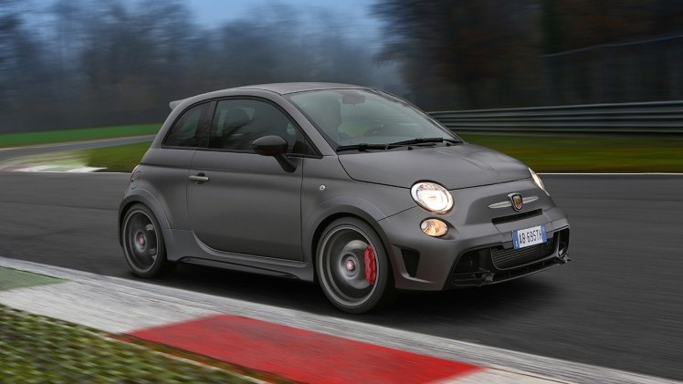 Het aantal dealers van Abarth wordt door Fiat uitgebreid van vijf naar tien dealers.