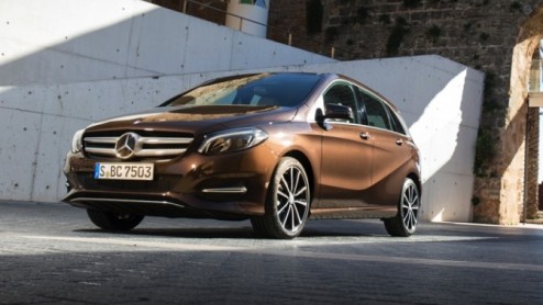 Autotest Mercedes-Benz B-Klasse facelift en B-Klasse Electric Drive.