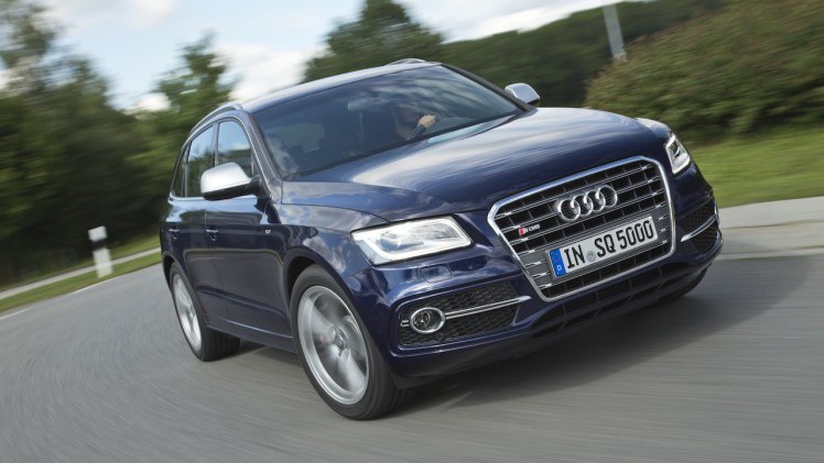 Audi maakt de SQ5 TDI plus nu bestelbaar voor prijzen vanaf 96.360 euro en geeft de SQ5 TDI een krachtkuur naar 326 pk.