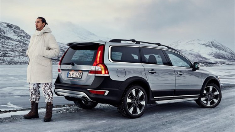 Volvo introduceert een nieuwe uitvoering van de XC70 met vierwielaandrijving. Het is de XC70 D4 AWD Polar+.