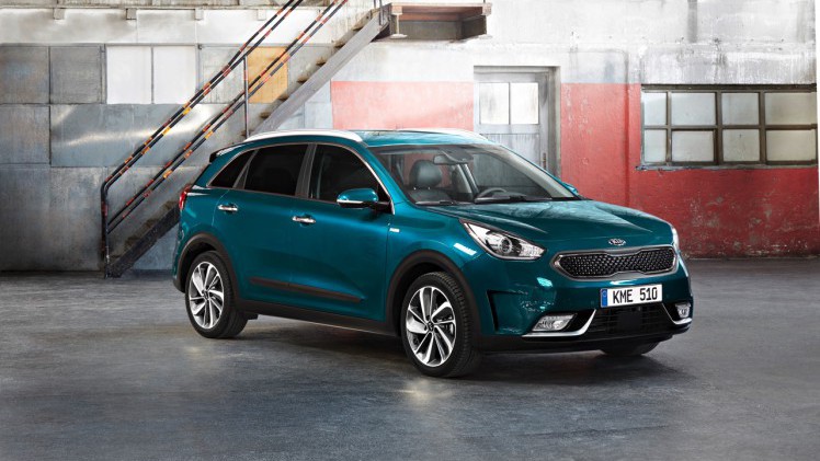 Kia introduceert Niro hybride crossover met 16 inch of 18 inch velgen en heeft voor extra aanhangergewicht het trekgewicht pakket met 1300 kg aanhanger gewicht.