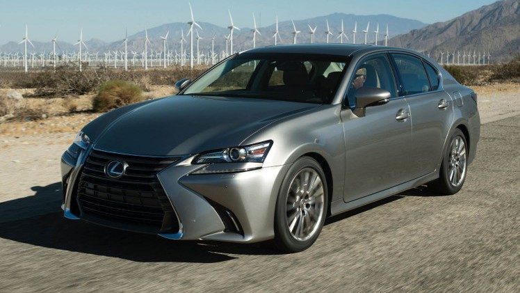 Lexus introduceert de vernieuwde GS in 2016 bij de dealers. De hybride sedan begint bij prijzen vanaf 46.795 euro.
