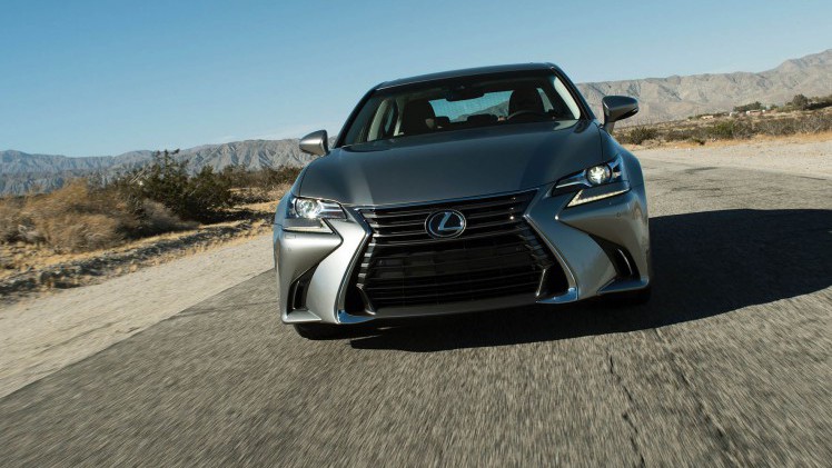 Lexus introduceert de vernieuwde GS in 2016 bij de dealers. De hybride sedan begint bij prijzen vanaf 46.795 euro.