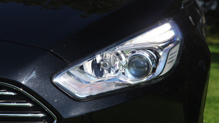Autotest nieuwe Ford Galaxy, die wij in Nederland reden met de 2.0 TDCi Powershift AWD, maar ook leverbaar is met twee EcoBoost benzinemotoren.