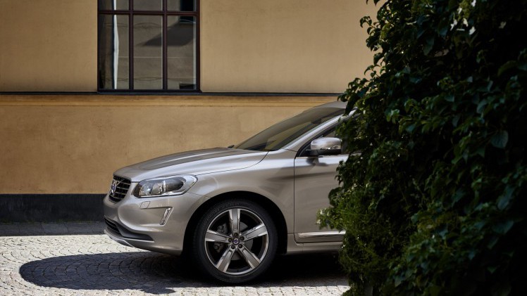 Prijzen en uitvoeringen Volvo XC60 modeljaar 2017. De populaire SUV is er wederom als Nordic+ en krijgt voortaan meer uitvoeringen met AWD. Nieuw zijn ook de Polestar Performance Parts.