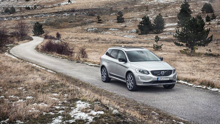 Prijzen en uitvoeringen Volvo XC60 modeljaar 2017. De populaire SUV is er wederom als Nordic+ en krijgt voortaan meer uitvoeringen met AWD. Nieuw zijn ook de Polestar Performance Parts.