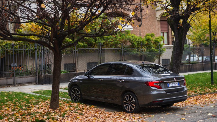 Fiat brengt de nieuwe Tipo sedan 1.4 en 1.3 MultiJet in Nederland op de markt, gevolgd door de Tipo hatchback in de zomer van 2016 en de Tipo Stationwagon na de zomer.