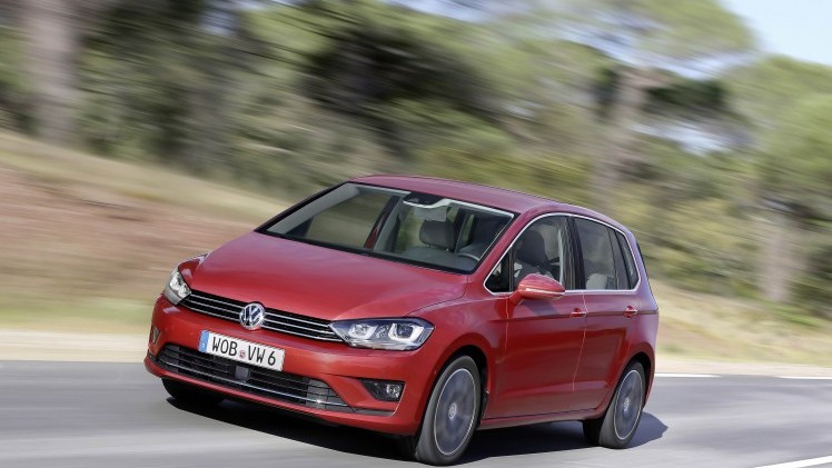 Prijzen Volkswagen Golf Sportsvan verlaagd vanaf modeljaar 2016. Ook geldt er nu een inruilpremie van 1000 tot 1500 euro.